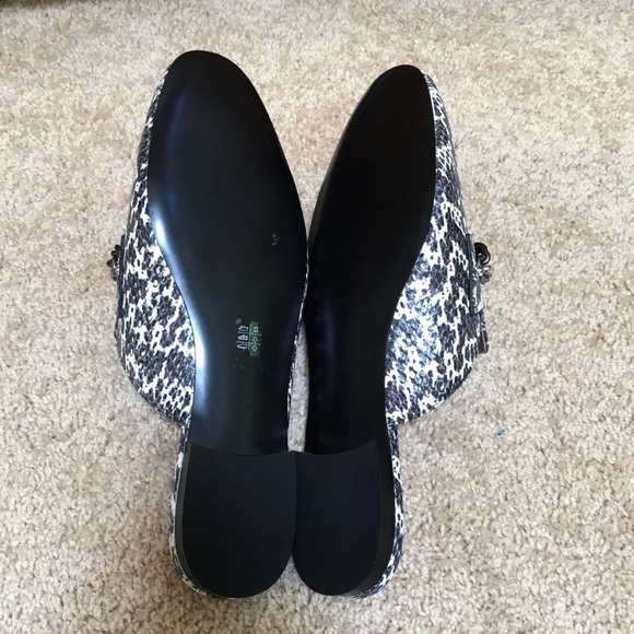 NWOB! COACH 9.5 B faye multi chain printed slides. - Picture 6 of 9